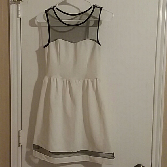 White Dress with Black Mesh Details - Picture 1 of 2